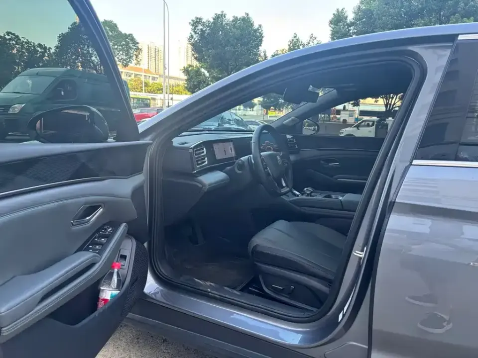 BYD Qin L