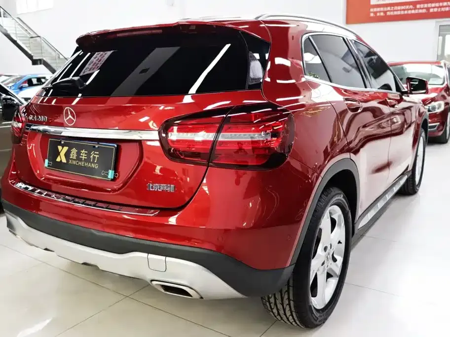 Mercedes-Benz GLA