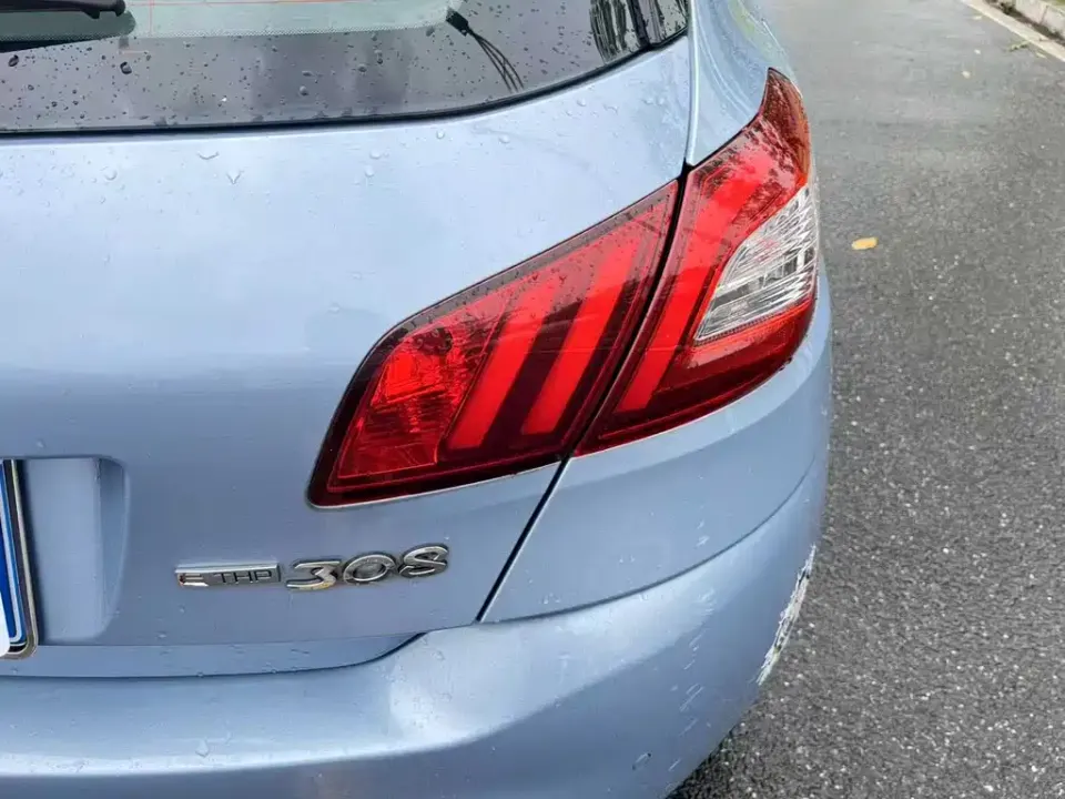 Peugeot 308S