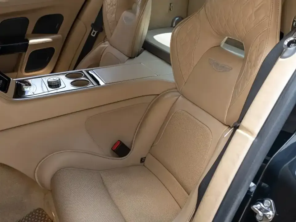 Aston Martin Rapide