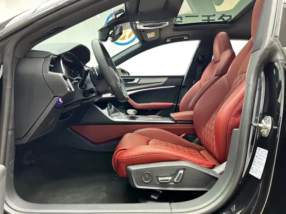 Audi A7L