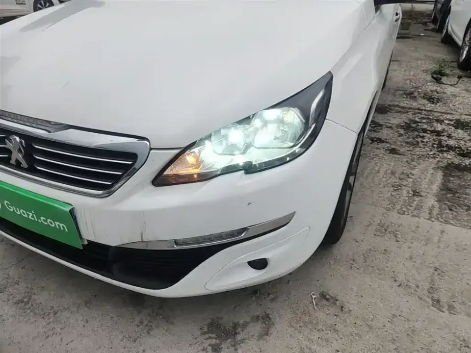 Peugeot 308S
