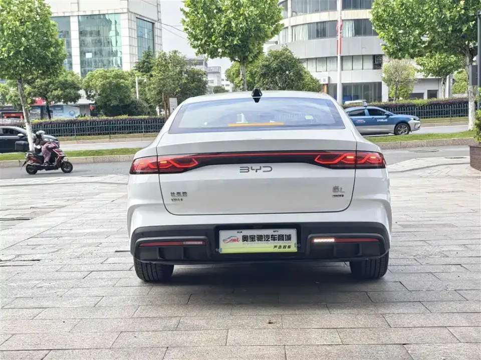 BYD Qin L
