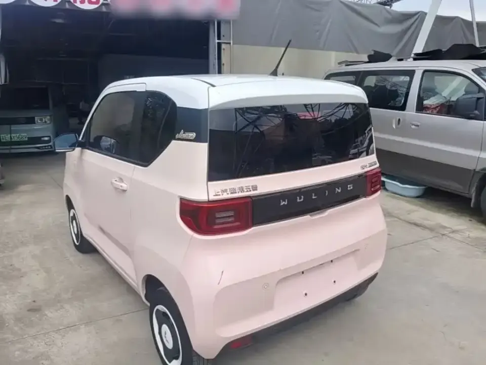 Wuling MINIEV