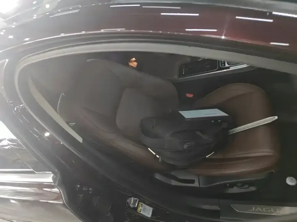 Jaguar XFL