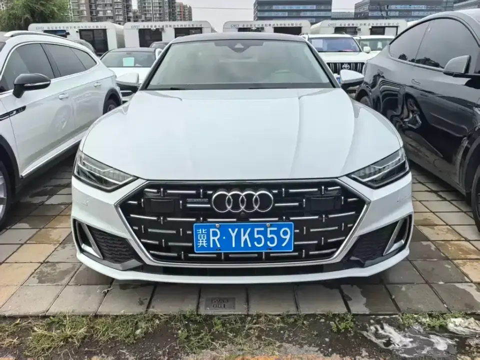 Audi A7L