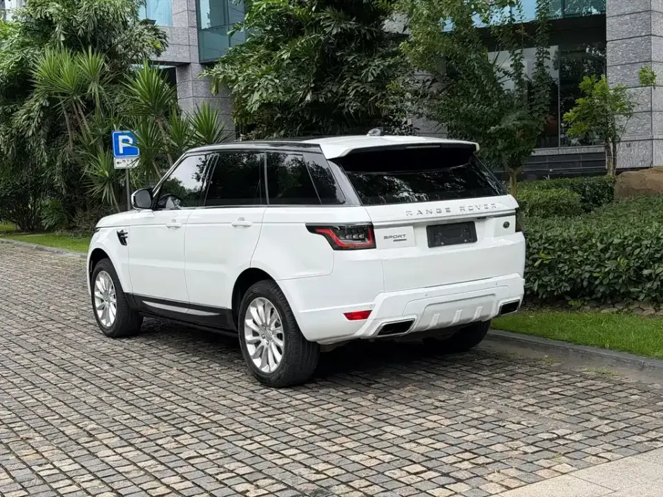 Land Rover Sport