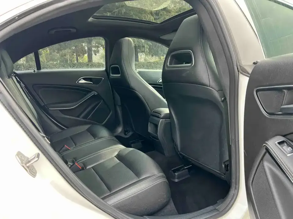 Mercedes-Benz CLA (Import)