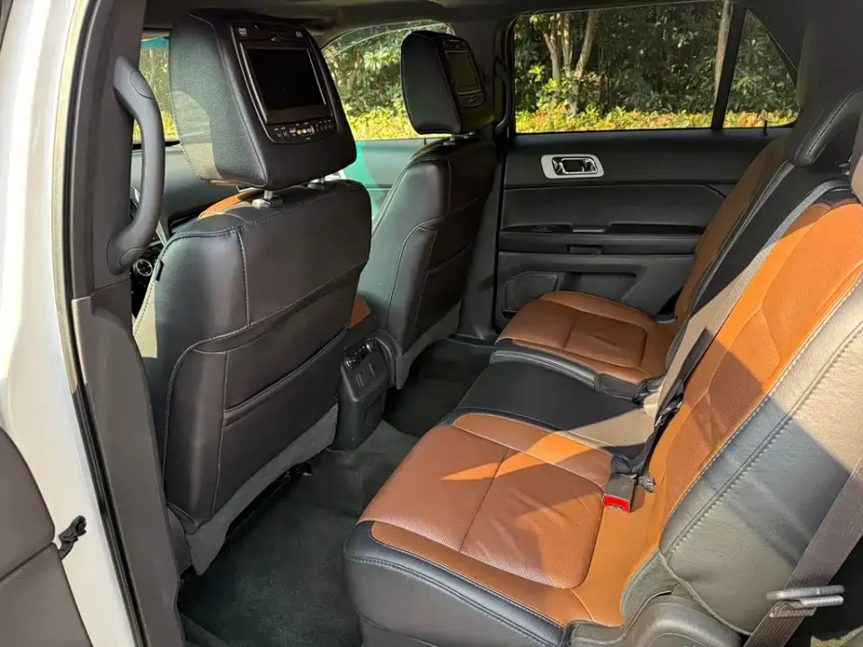 Ford Explorer (Import)