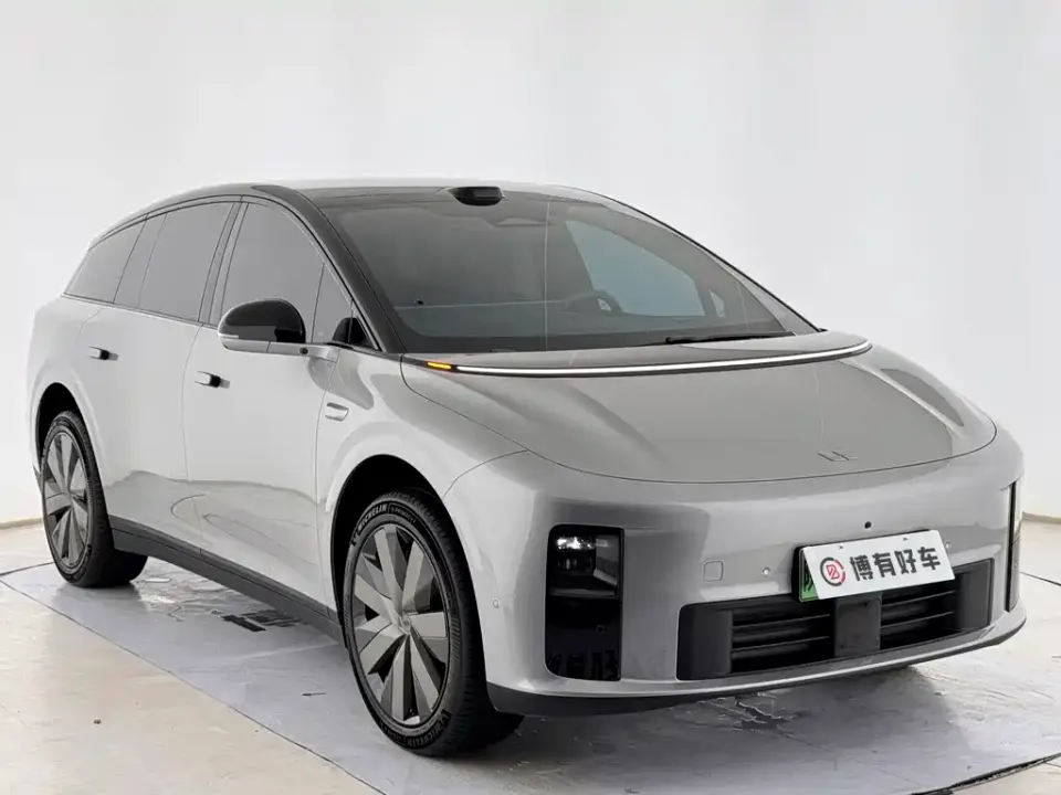 Li Li i6