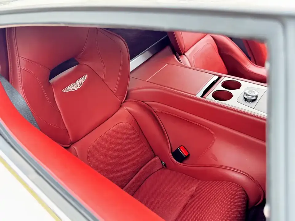 Aston Martin Rapide