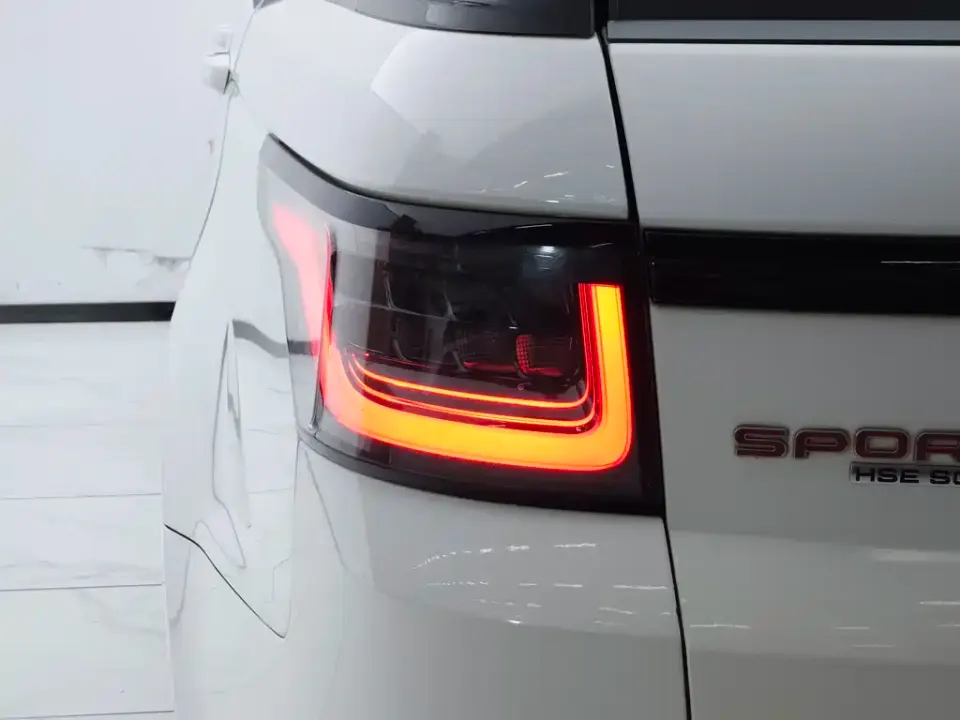 Land Rover Sport