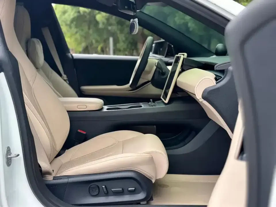 Nio ET5T