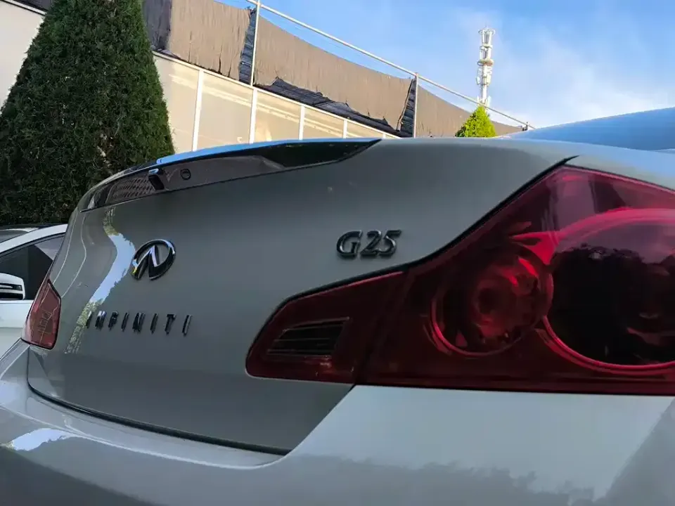 Infiniti G