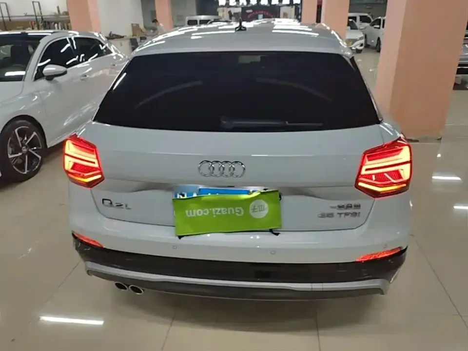 Audi Q2L