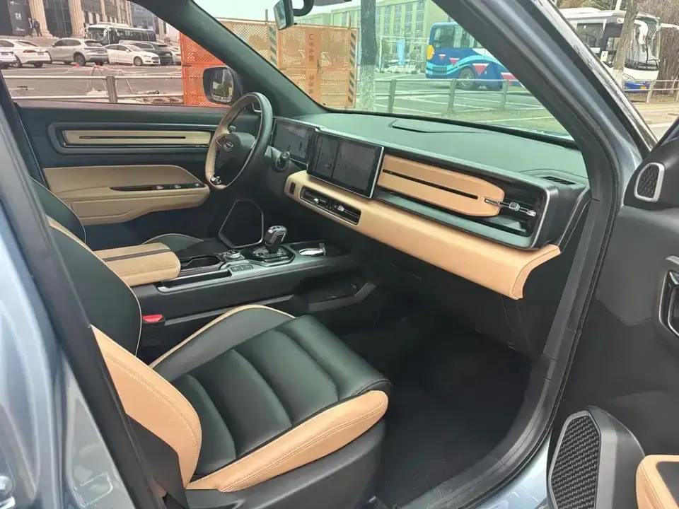 Geely ICON