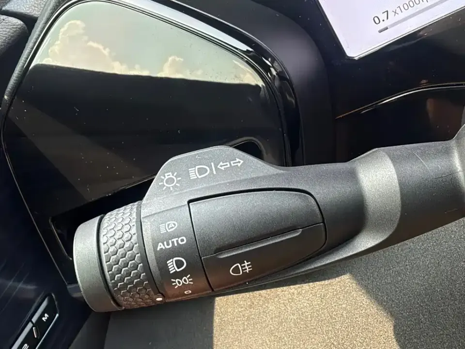 Geely Xingyue L