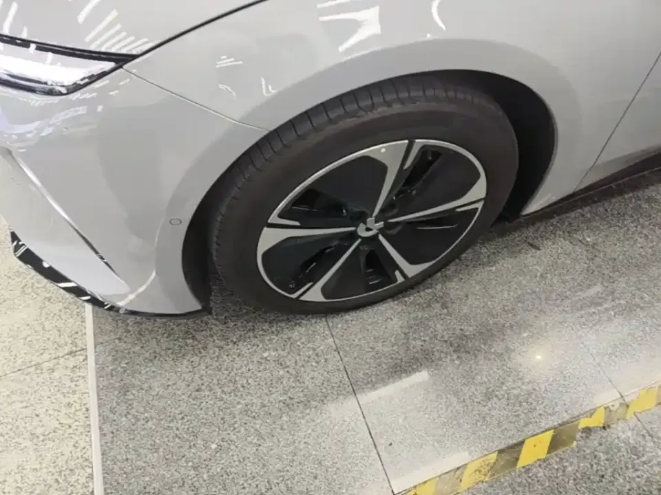 Nio ET5T