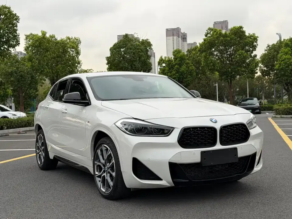 BMW X2