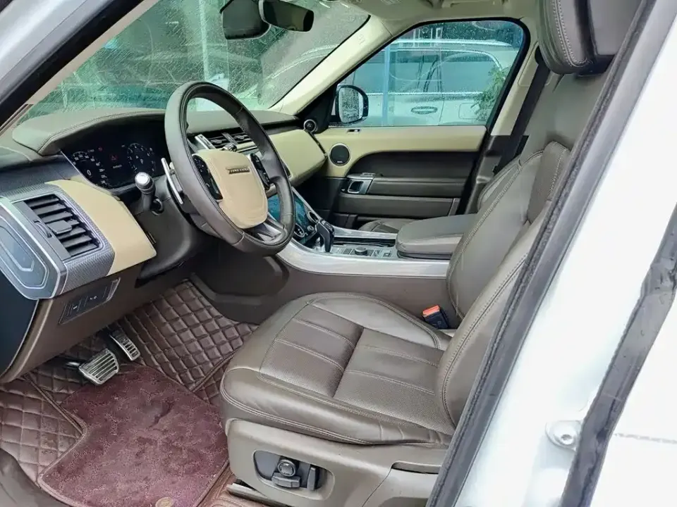 Land Rover Sport