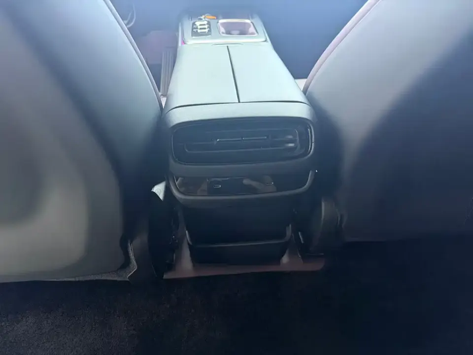 Xiaomi SU7
