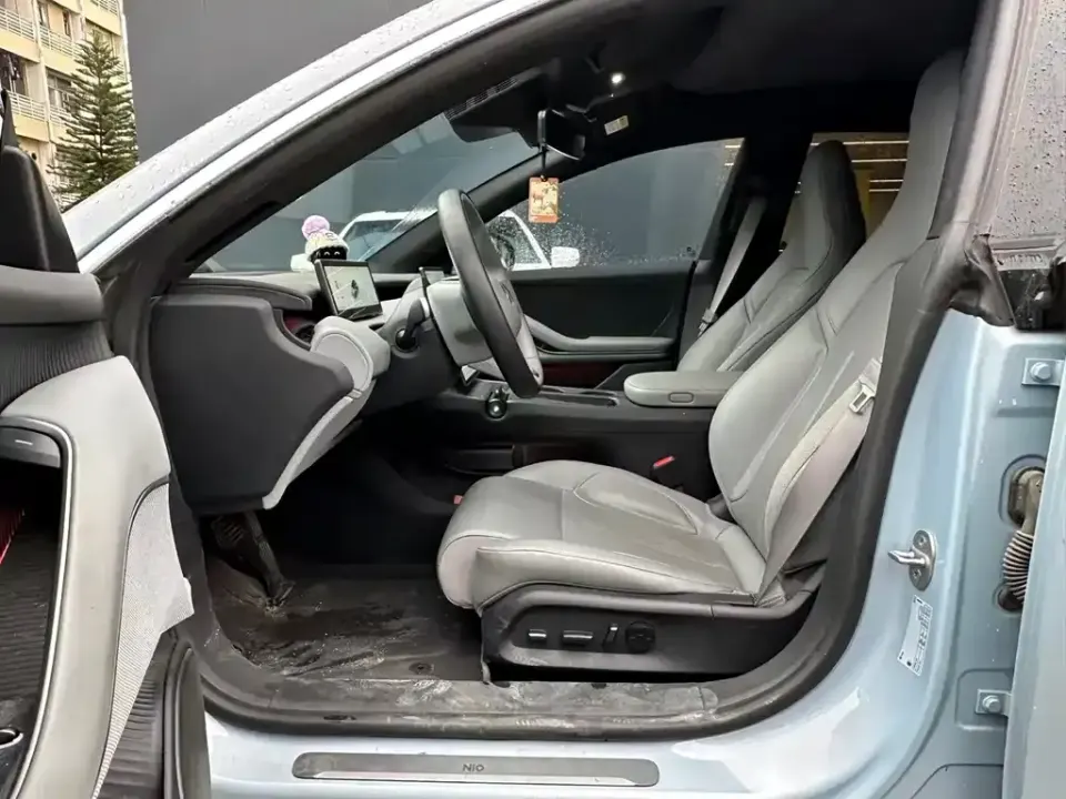 Nio ET5T