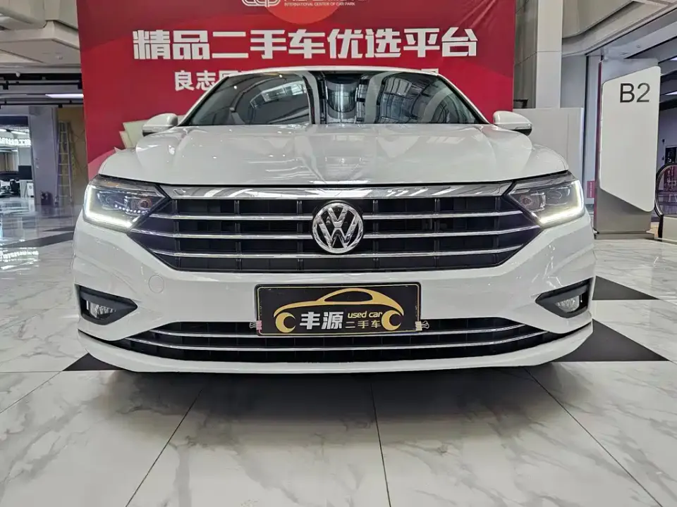 Volkswagen Sagitar