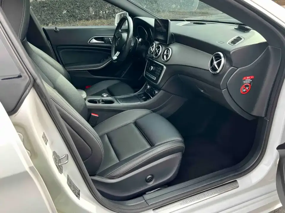 Mercedes-Benz CLA (Import)