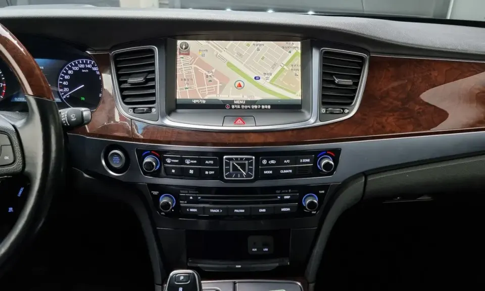 Hyundai Equus