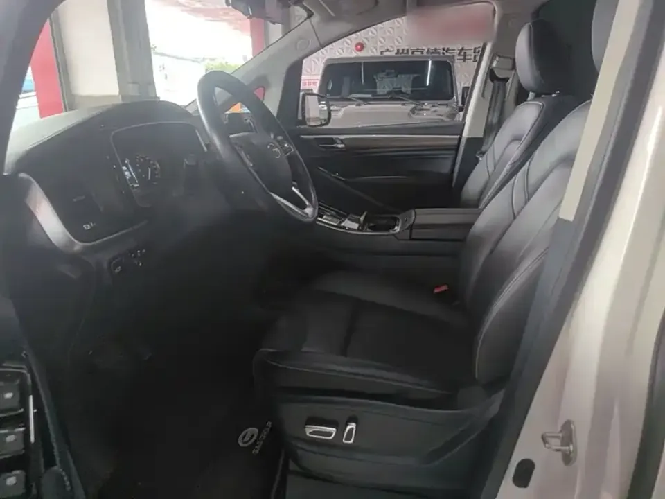 GAC Trumpchi M8