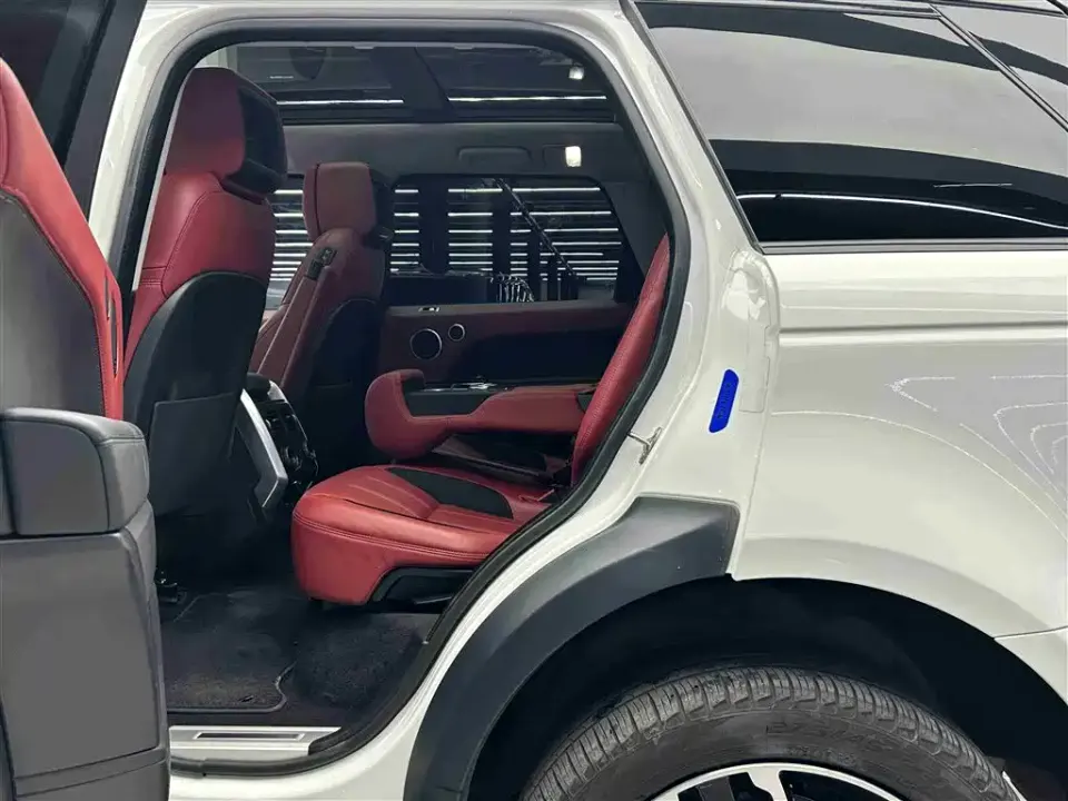 Land Rover Sport