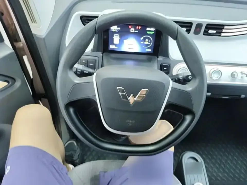 Wuling MINIEV
