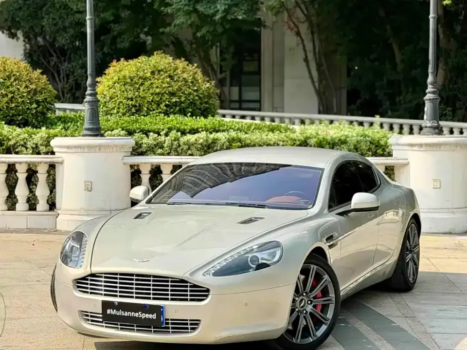 Aston Martin Rapide