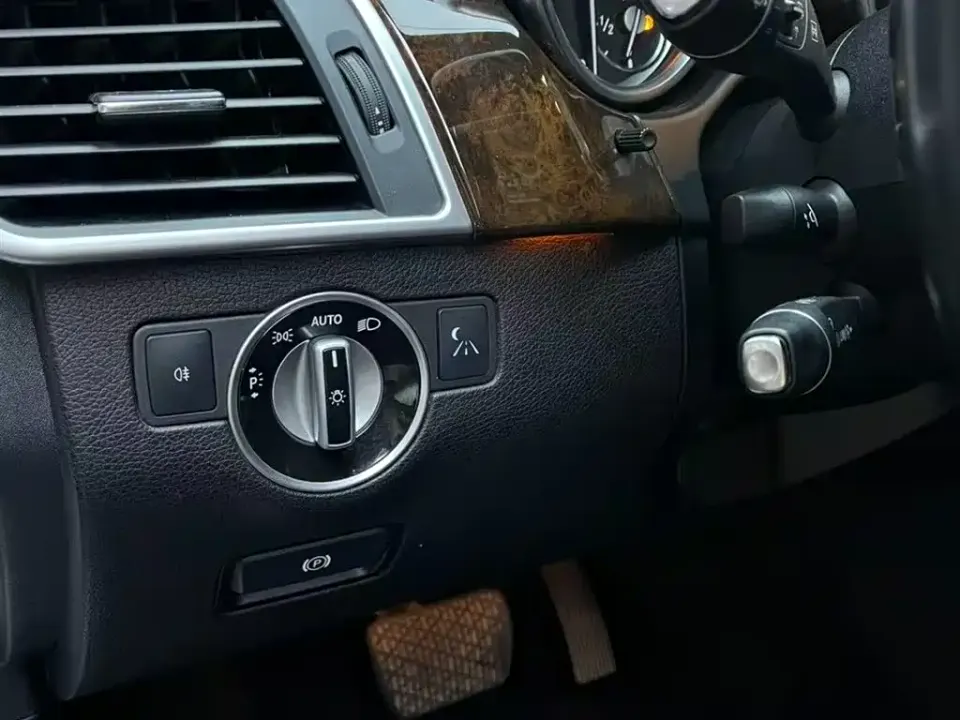Mercedes-Benz M-Class