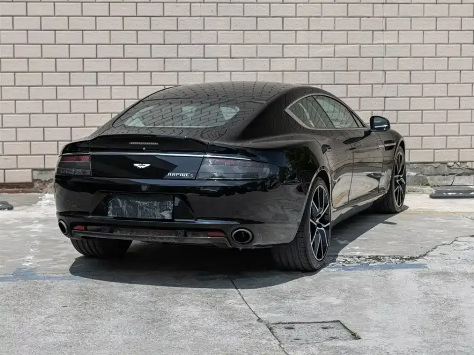 Aston Martin Rapide