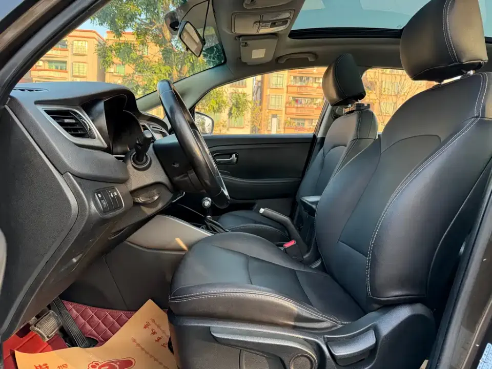 Kia Carens
