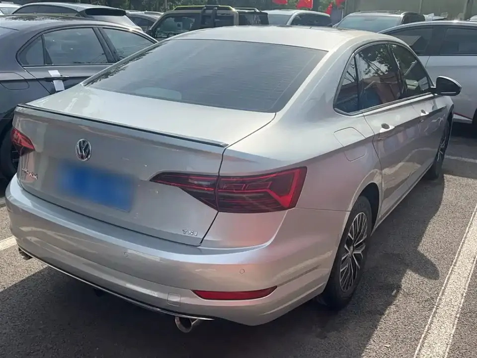 Volkswagen Sagitar