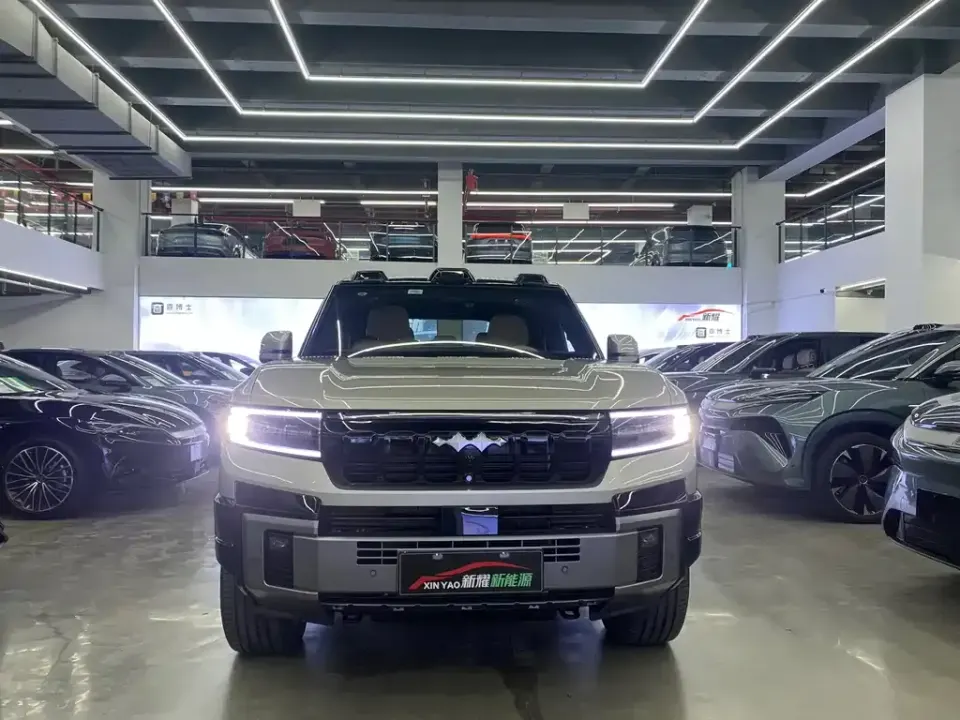 Fang Cheng Bao Leopard 8