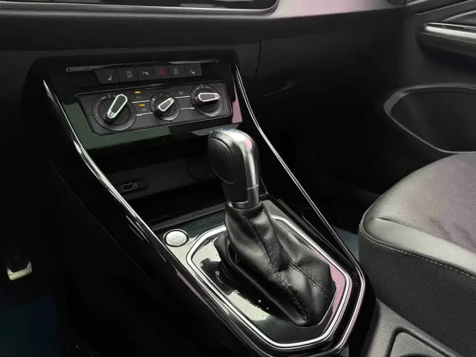 Jetta VS7