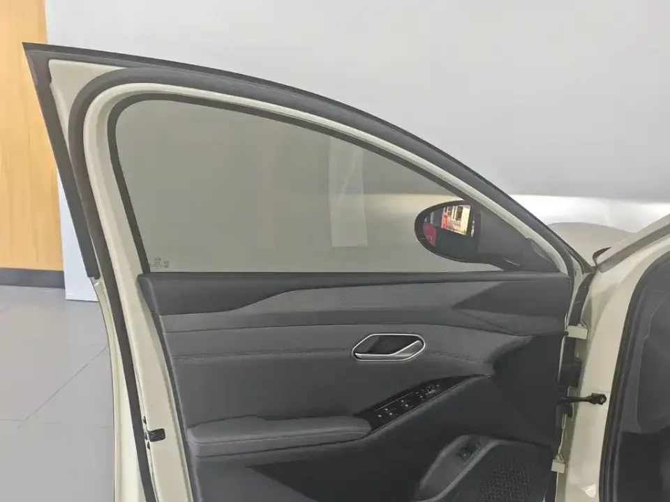 BYD Qin L