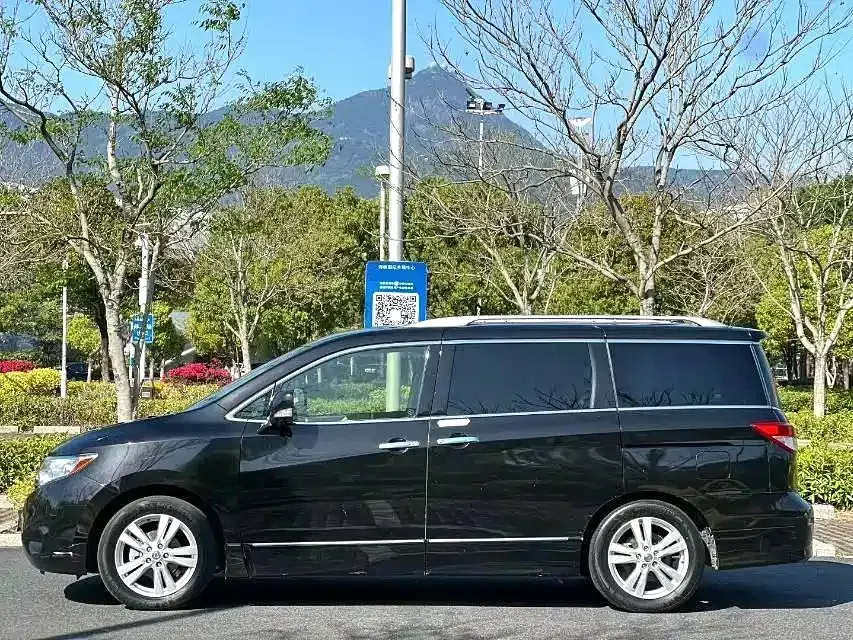 Nissan Quest