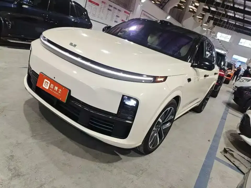 Li Li L7