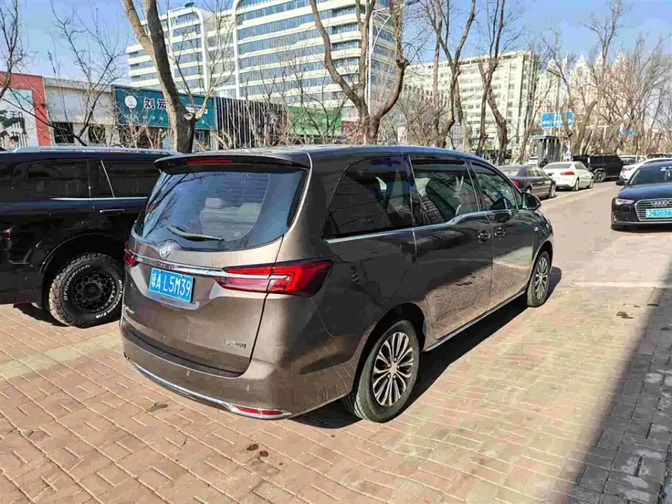 Buick GL8