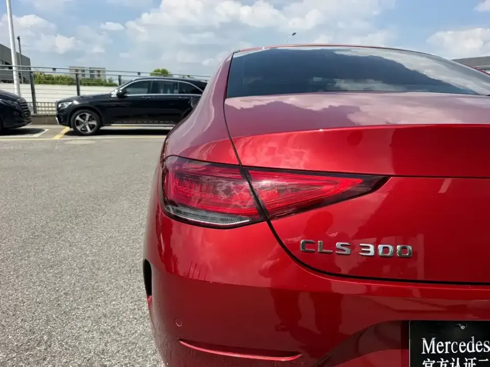 Mercedes-Benz CLS