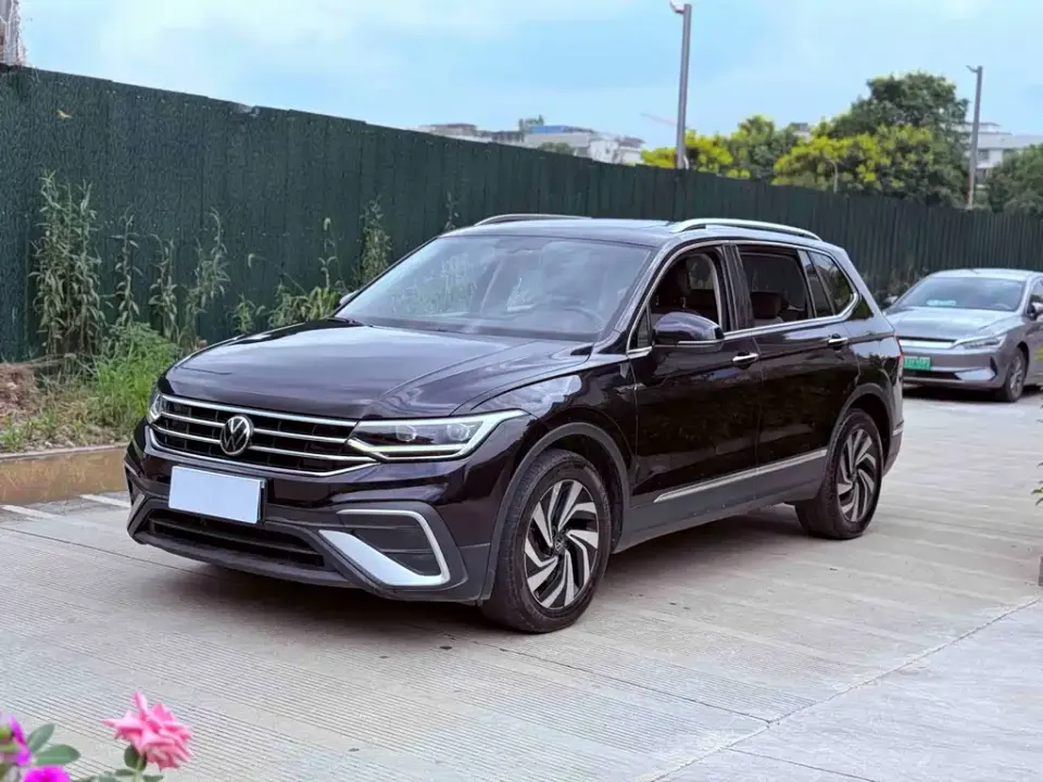 Volkswagen Tiguan L
