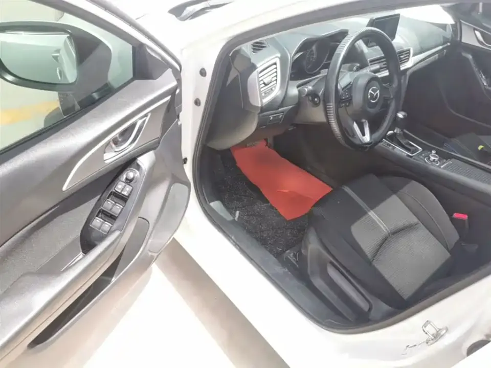 Mazda 3 Axela
