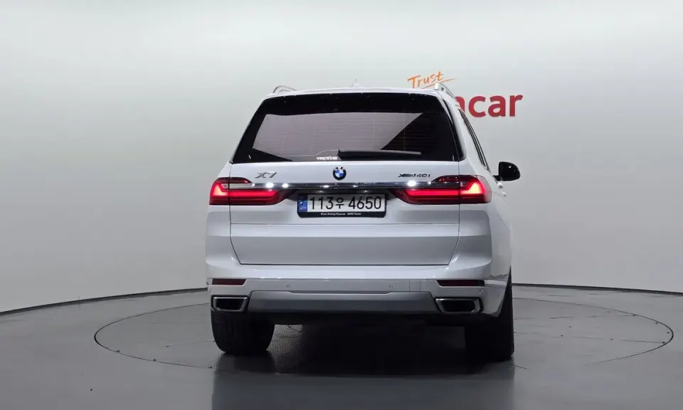 BMW X7