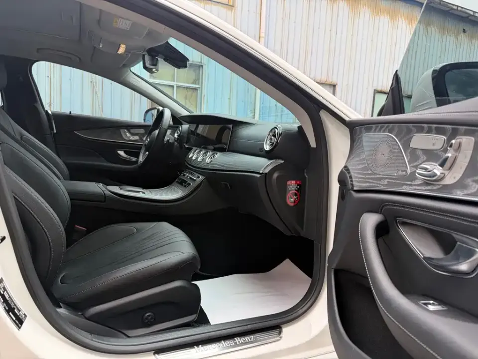 Mercedes-Benz CLS