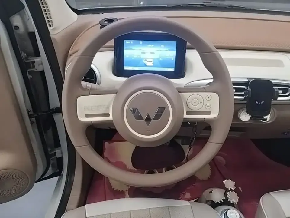 Wuling MINIEV