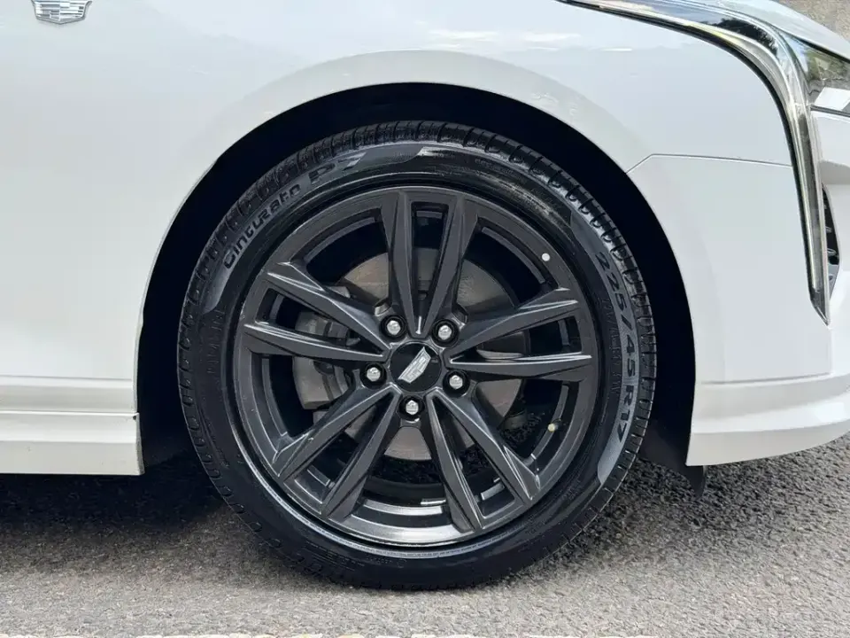 Cadillac CT4